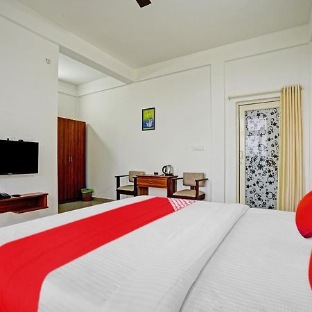 Hotel Oyo Flagship 81260 Star Lights Munnar Exterior foto