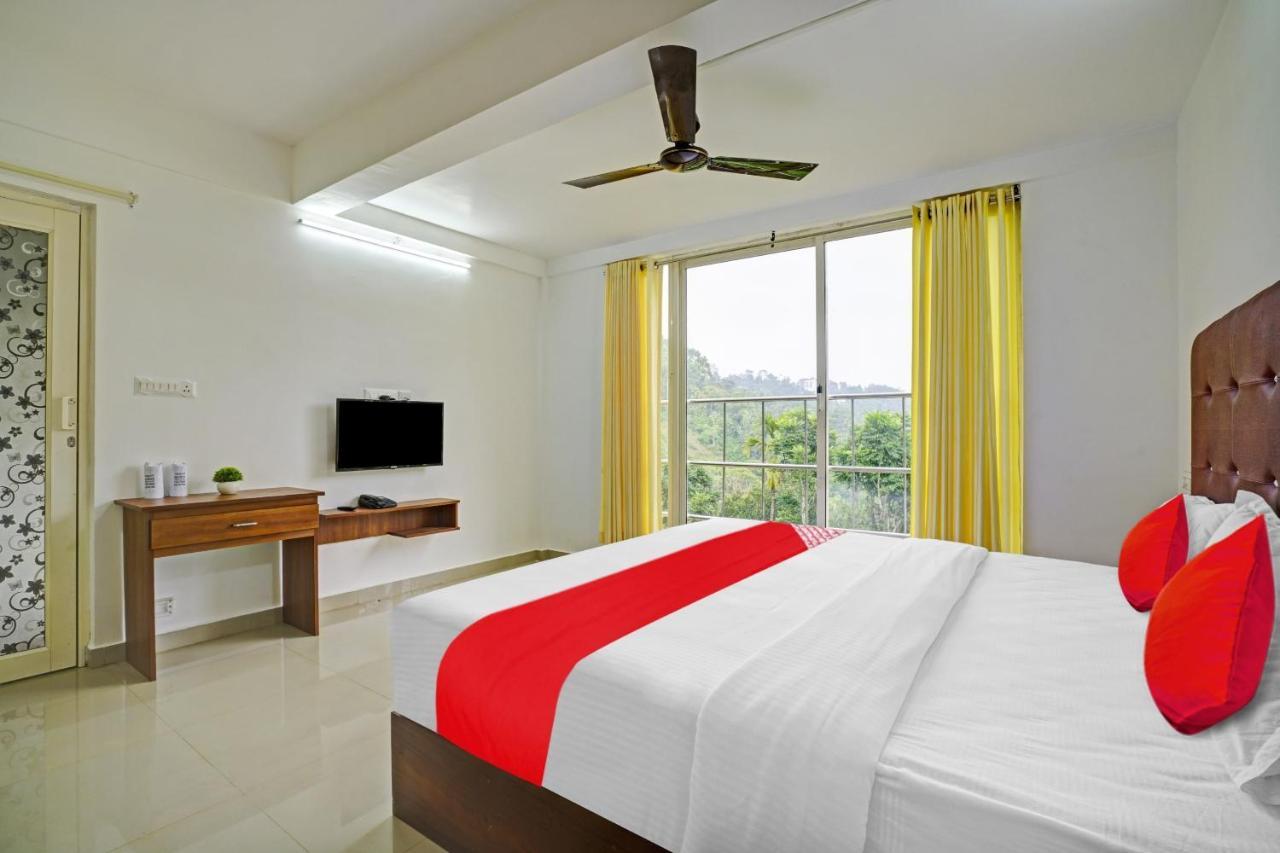 Hotel Oyo Flagship 81260 Star Lights Munnar Exterior foto