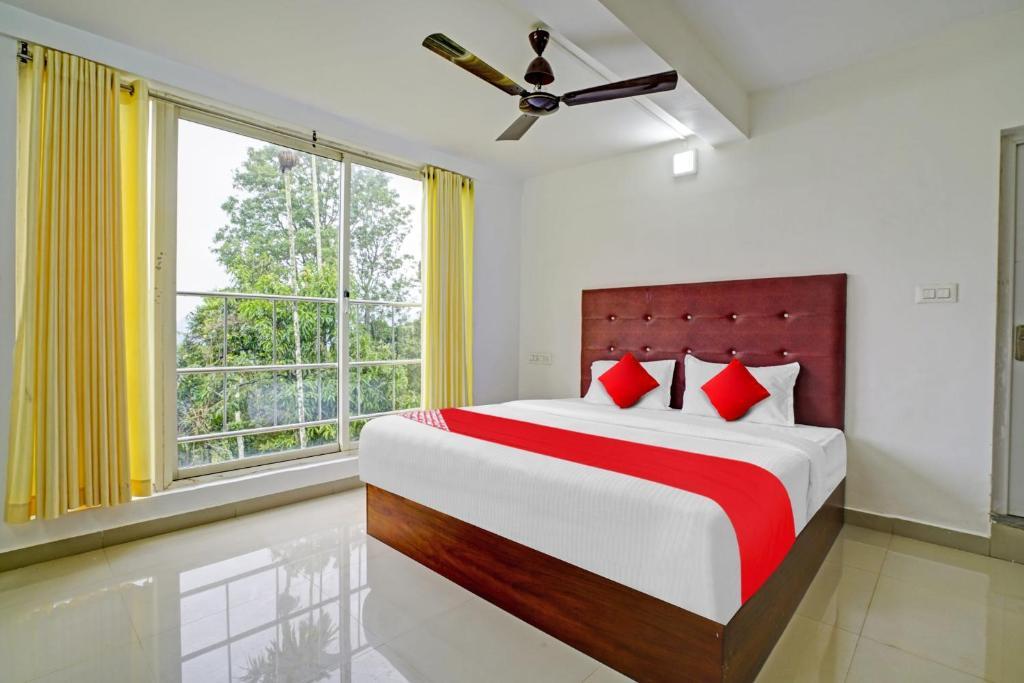 Hotel Oyo Flagship 81260 Star Lights Munnar Exterior foto